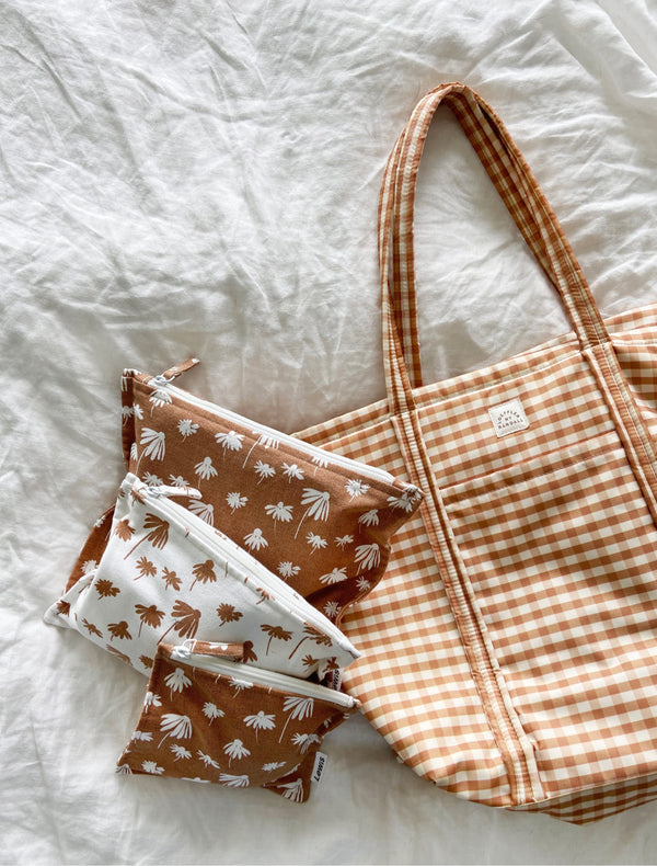 Liz + Lizzy on Micro Packing