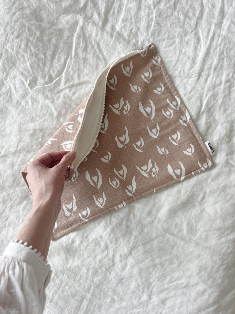 XL Pouch - Tulip | Rosetta